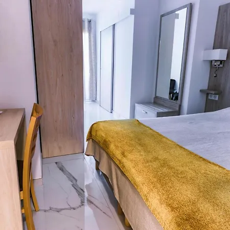 Mare E Monti Piana (Corsica)