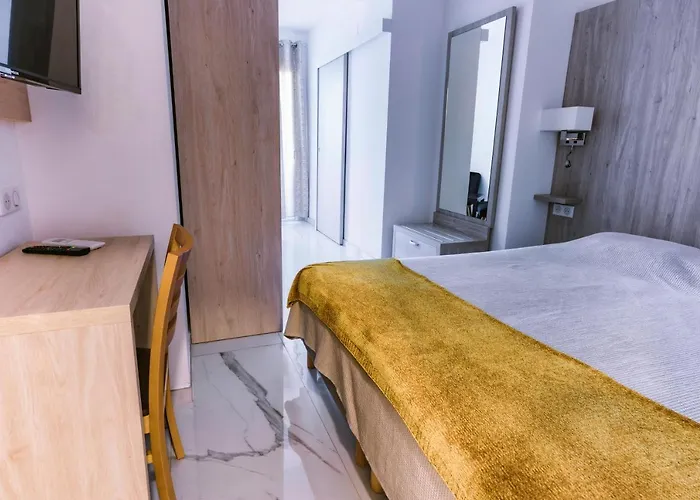 Mare E Monti Piana (Corsica)